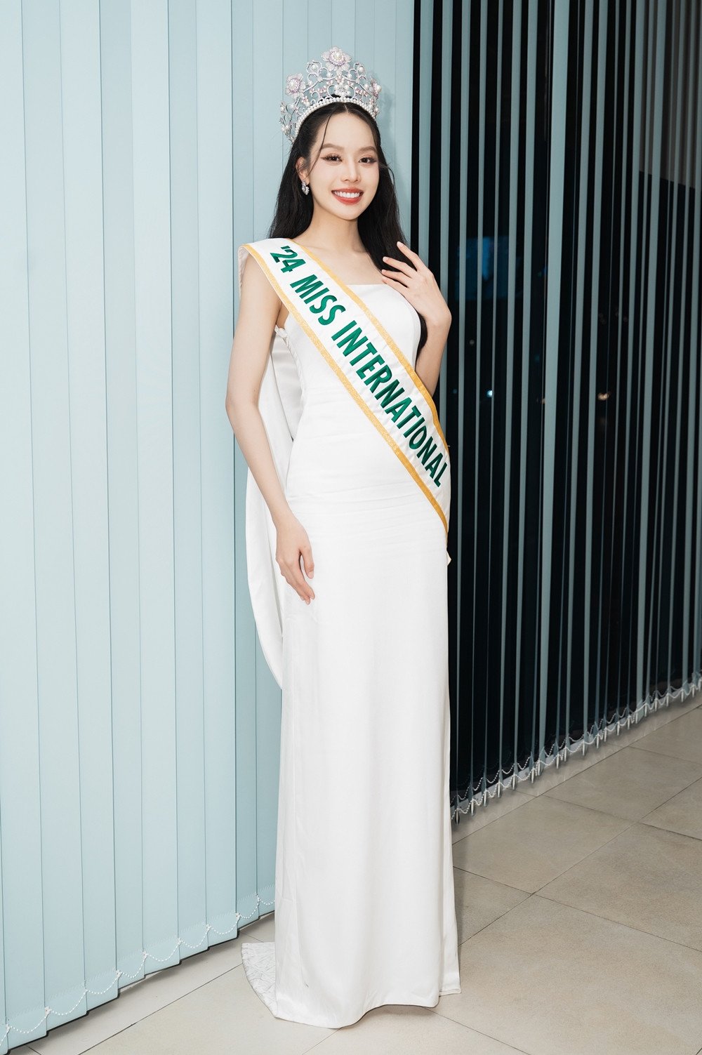 Lý do Miss International 2024 Thanh Thủy mang bộ mặt trắng bệch xuống máy bay - 2