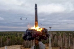 Mỹ đánh giá sức mạnh vũ khí hoàn toàn mới được Nga phóng vào Ukraine 