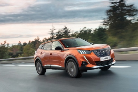 Giá xe Peugeot 2008 tháng 11/2024, lăn bánh giảm 50% phí trước bạ