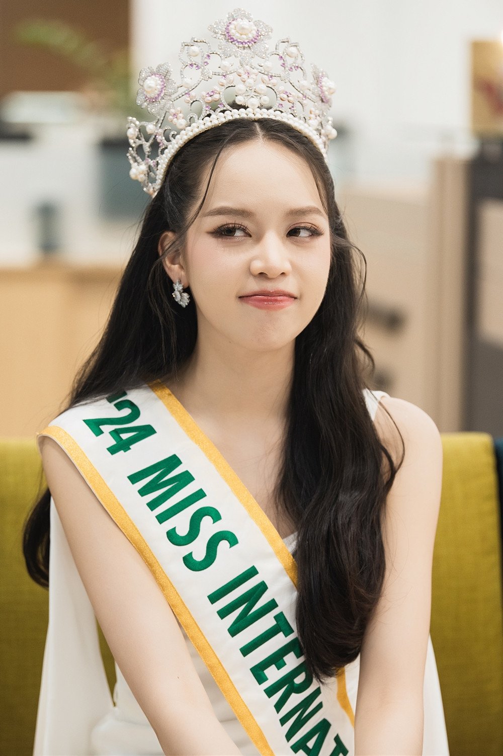 Lý do Miss International 2024 Thanh Thủy mang bộ mặt trắng bệch xuống máy bay - 5