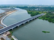 Tin tức trong ngày - Loạt cầu xây xong thiếu đường kết nối