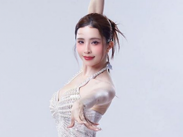 Quỳnh Nga nhảy samba, hot girl ‘Đảo thiên đường’ bật khóc ở ‘Bước nhảy Hoàn vũ’