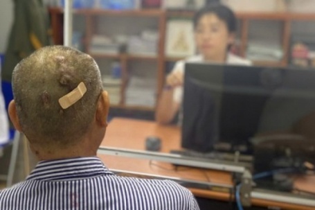 Người đàn ông 62 tuổi ở Hà Nội suy thận cấp thừa nhận một sai lầm khi...