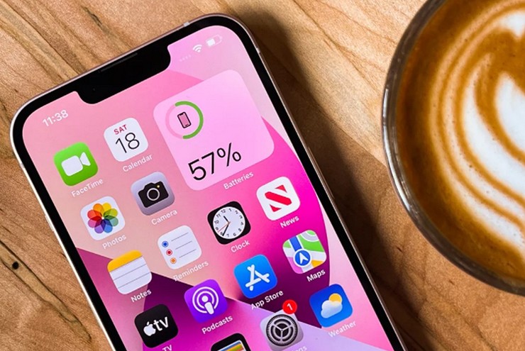 Cả hai sản phẩm có màn hình với notch.