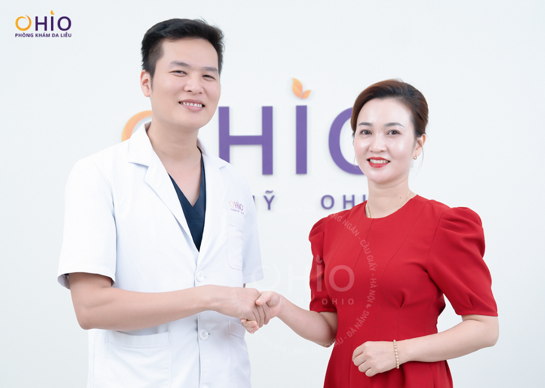 Bác sĩ Trịnh Trung Thực được nhiều khách hàng yêu mến bởi tay nghề và y đức