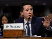 CEO TikTok tích cực nhắn tin cho Elon Musk