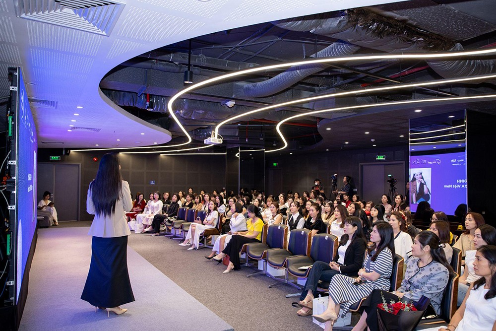 Sự kiện với 200 khách tham dự