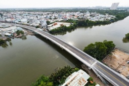 Cầu 500 tỷ đồng cửa ngõ khu Nam TPHCM trước ngày thông xe