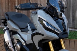 Xe máy - Xe đạp - Xe ga xịn bậc nhất của Honda, trang bị công nghệ như ô tô