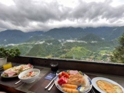 Du lịch - Khách Hàn du lịch Sapa, sung sướng tận hưởng bữa sáng view &quot;triệu đô&quot;