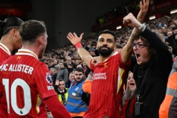 Salah tuyên bố chuyện tương lai, Liverpool rơi cảnh "tiến thoái lưỡng nan"