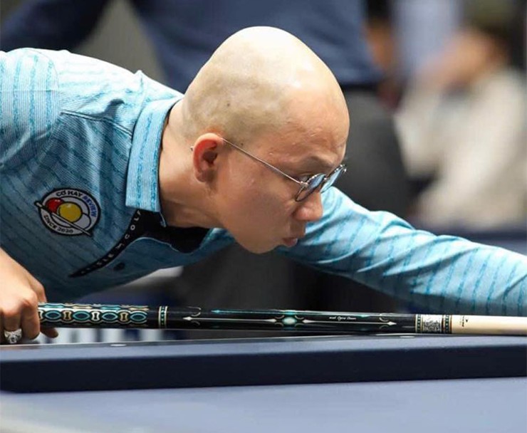 Đình Luân toàn thắng để đi tiếp