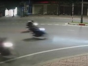 An ninh - Xã hội - Sau tiếng động mạnh, phát hiện nữ sinh 15 tuổi tử vong bên đường