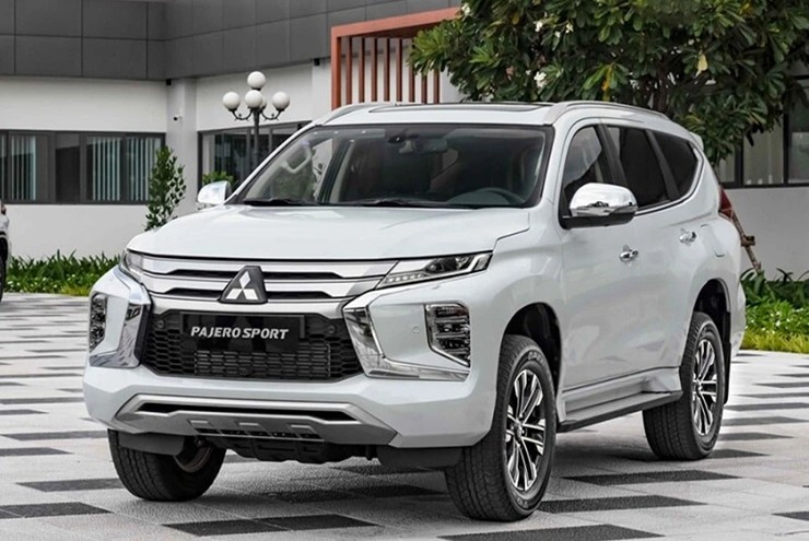 Loạt SUV chinh chiến địa hình với động cơ diesel đáng mua hiện nay - 5