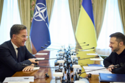 Thế giới - NATO cân nhắc kết nạp lãnh thổ miền Tây Ukraine
