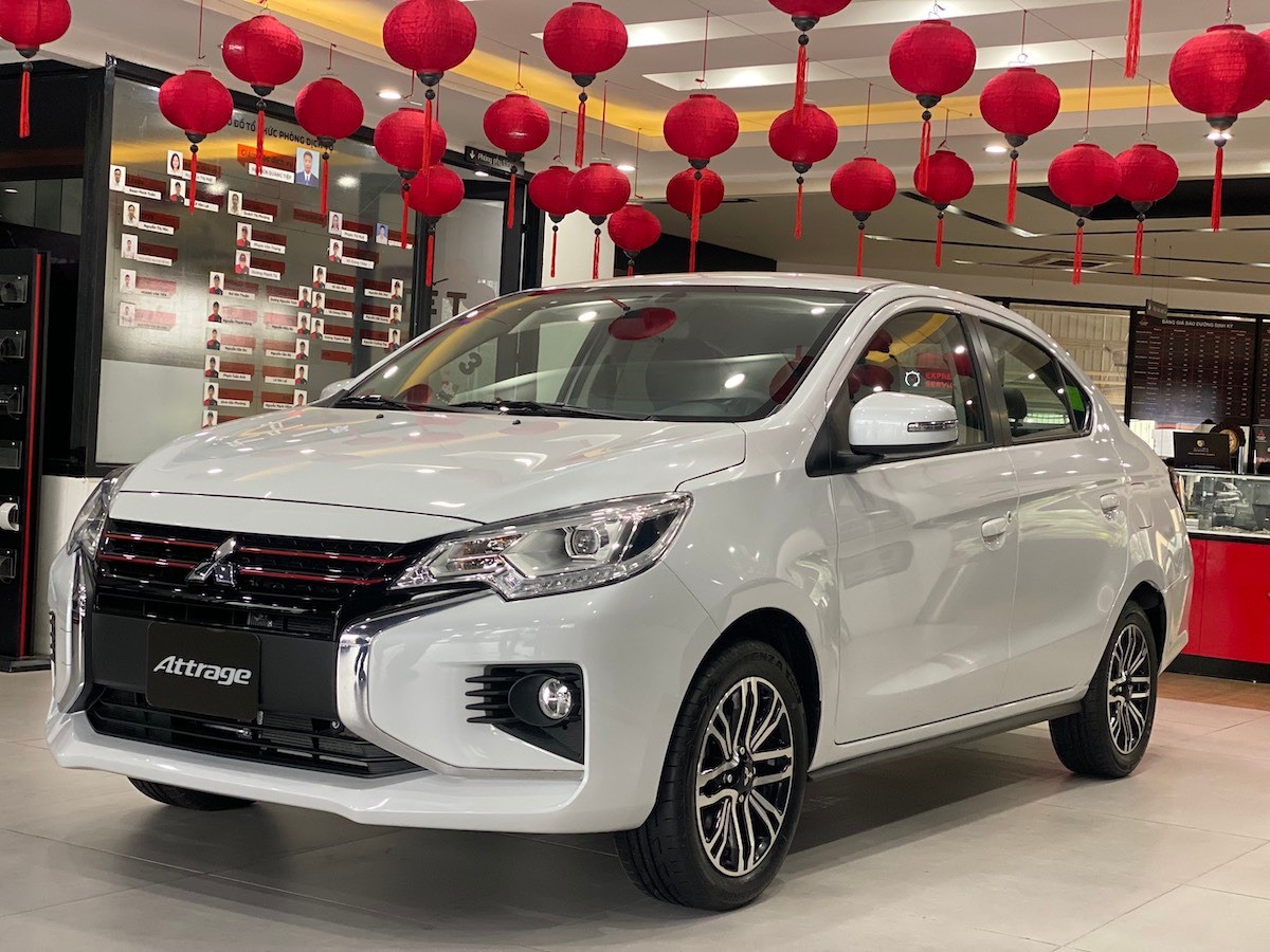 Mitsubishi Attrage có vẻ ngoài đơn giản, thực dụng.