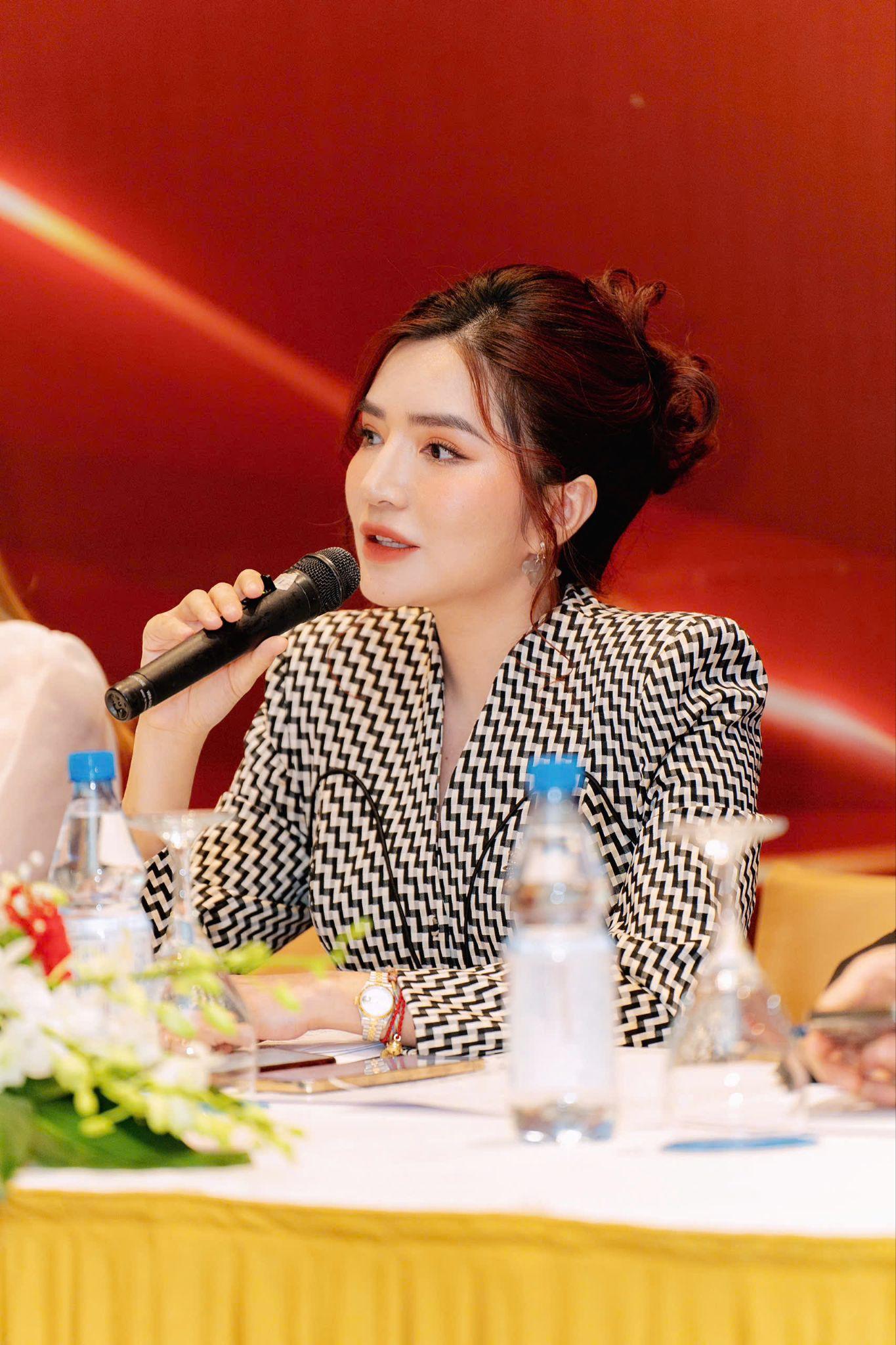 Chị Nguyễn Thị Minh Hằng chia sẻ kinh nghiệm