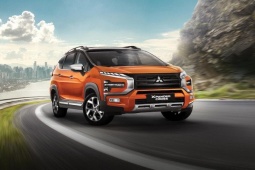 Mitsubishi Xpander Cross vẫn chưa thể thoát xác “xe dịch vụ”