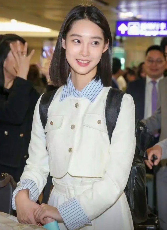 Peng nổi bật ngay từ ngày đầu đặt chân đến Đài Loan. Ảnh: Weibo