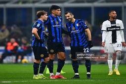 Bóng đá - Rực lửa Serie A: Đương kim vô địch Inter Milan vượt khó, ngôi đầu tạm đổi chủ