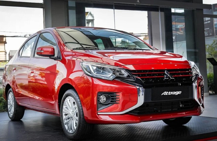 Dòng sedan Mitsubishi Attrage máy yếu, hợp với phái đẹp hơn? - 2