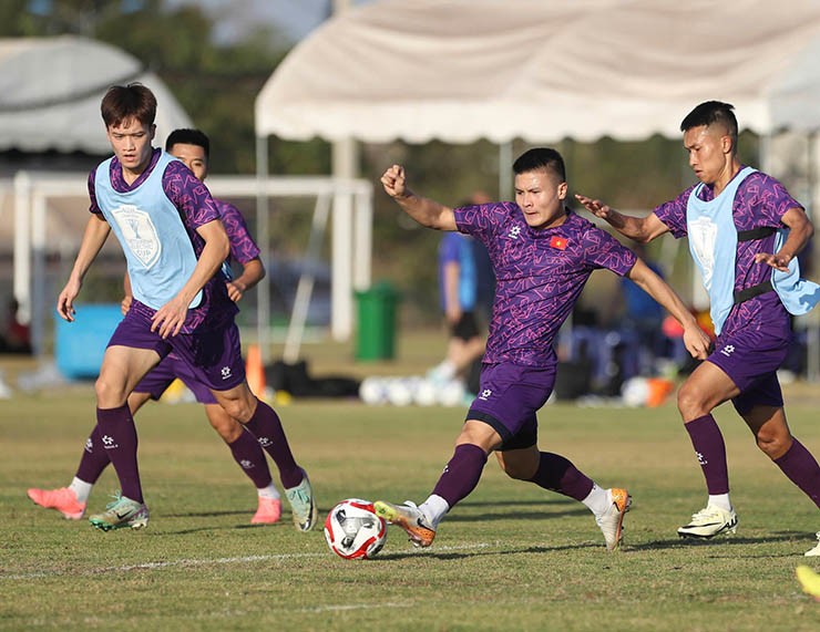 Quang Hải đóng vai trò quan trọng trong hành trình AFF Cup 2024 của ĐT Việt Nam (Ảnh: Anh Khoa)