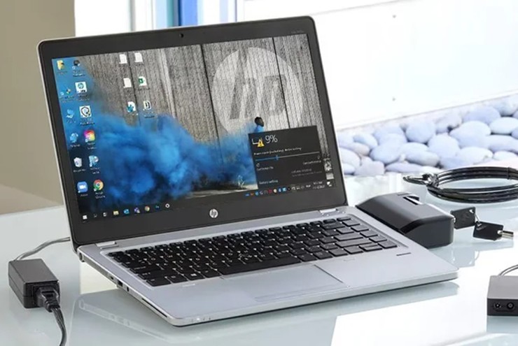 Nhiều laptop có giá tốt trong đợt khuyến mãi mua sắm cuối năm.