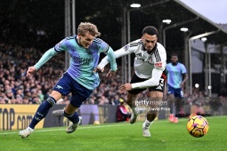 Bóng đá - Video bóng đá Fulham - Arsenal: &quot;Pháo thủ&quot; lại ghi bàn từ phạt góc (Ngoại hạng Anh)