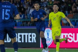 Bóng đá - Video bóng đá Campuchia - Malaysia: Suýt gây chấn động (AFF Cup)