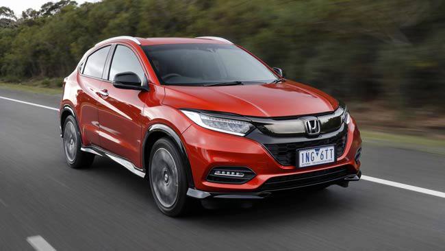 Honda HR-V có lợi thế về hiệu năng và trang bị an toàn.