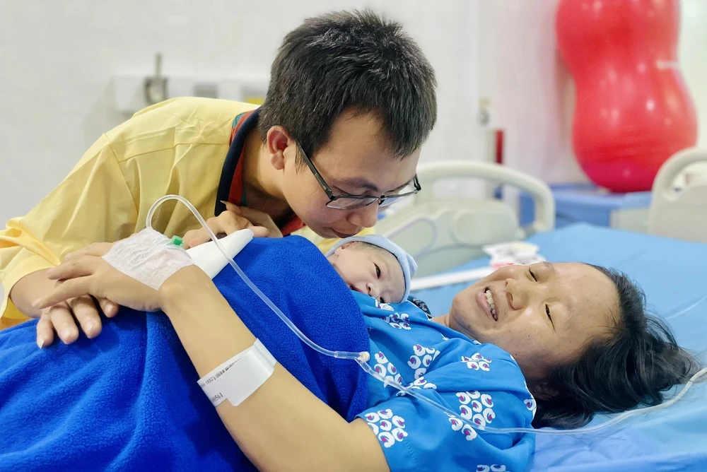 TP.HCM đề xuất hỗ trợ 3 triệu đồng cho phụ nữ sinh đủ 2 con trước 35 tuổi-2