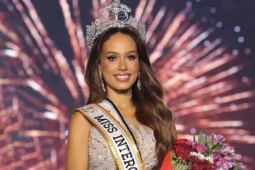 Miss Intercontinental 2024 diện đầm của nhà mốt Việt khi đăng quang