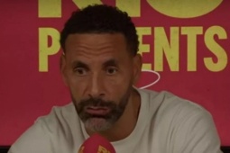 Bóng đá - Rio Ferdinand yêu cầu đuổi các cầu thủ MU