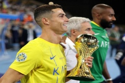 Ronaldo sắp 40 tuổi vẫn "gồng gánh" Al Nassr, HLV tưởng "cầu thủ trẻ"