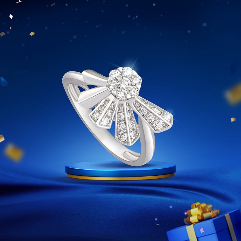 Trang sức My First Diamond với thiết kế hiện đại, sang trọng giúp nàng luôn bừng sắc và rạng ngời hạnh phúc trong những khoảnh khắc mùa lễ hội. Ảnh: PNJ