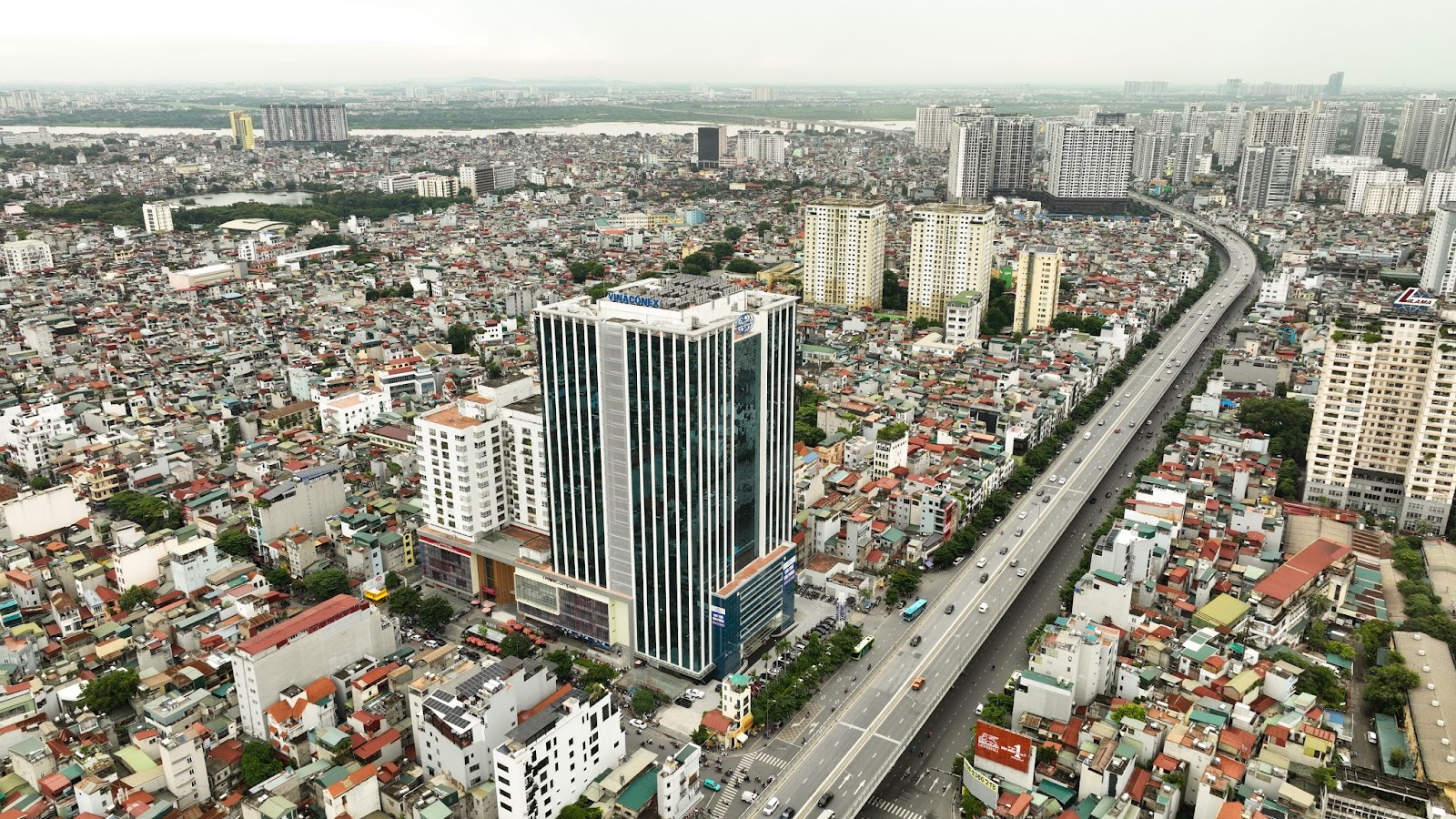Vinaconex Diamond Tower – tọa lạc tại&nbsp; ngã tư Bạch Mai - Minh Khai thu hút sự chú ý của đông đảo CEO