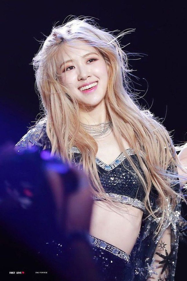 Tìm ra thời điểm Rosé BLACKPINK cãi nhau với bạn trai cũ nhờ một bộ trang phục - 4