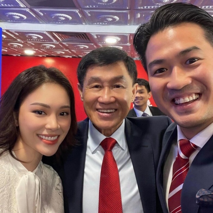 Năm 2022, "vua hàng hiệu" có thêm con dâu nổi tiếng là Linh Rin.