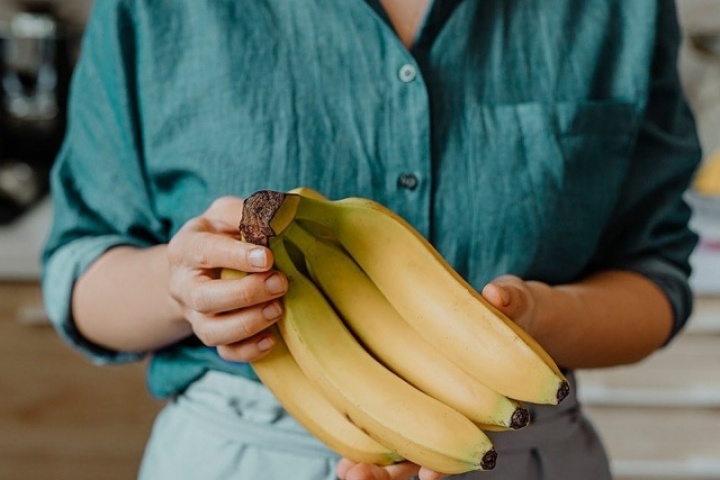 4 loại quả ăn nhiều giúp thoát cảnh mặt sưng tấy khi ngủ dậy