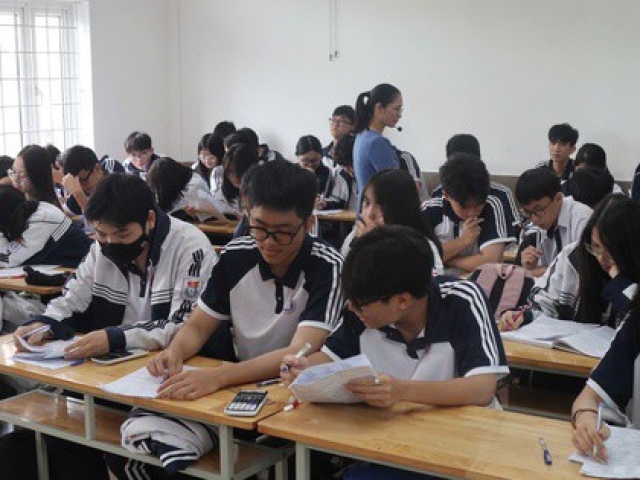 Dành 20% xét tuyển sớm có giảm cơ hội vào đại học?