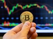 Kinh doanh - Nhiều người tính chuyện tích sản bằng Bitcoin