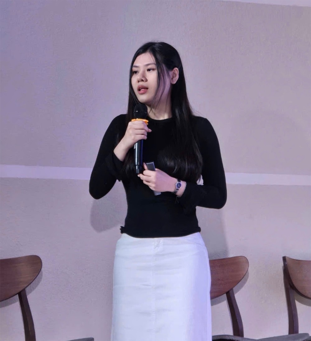 Khánh Vy là diễn giả quen thuộc của các sự kiện về khởi nghiệp và công nghệ. &nbsp;Nguồn: MARVY CO.