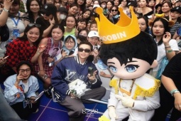 Hành động không ngờ từ fan nữ siêu giàu của Soobin và các 'anh trai' lên đời chóng vánh