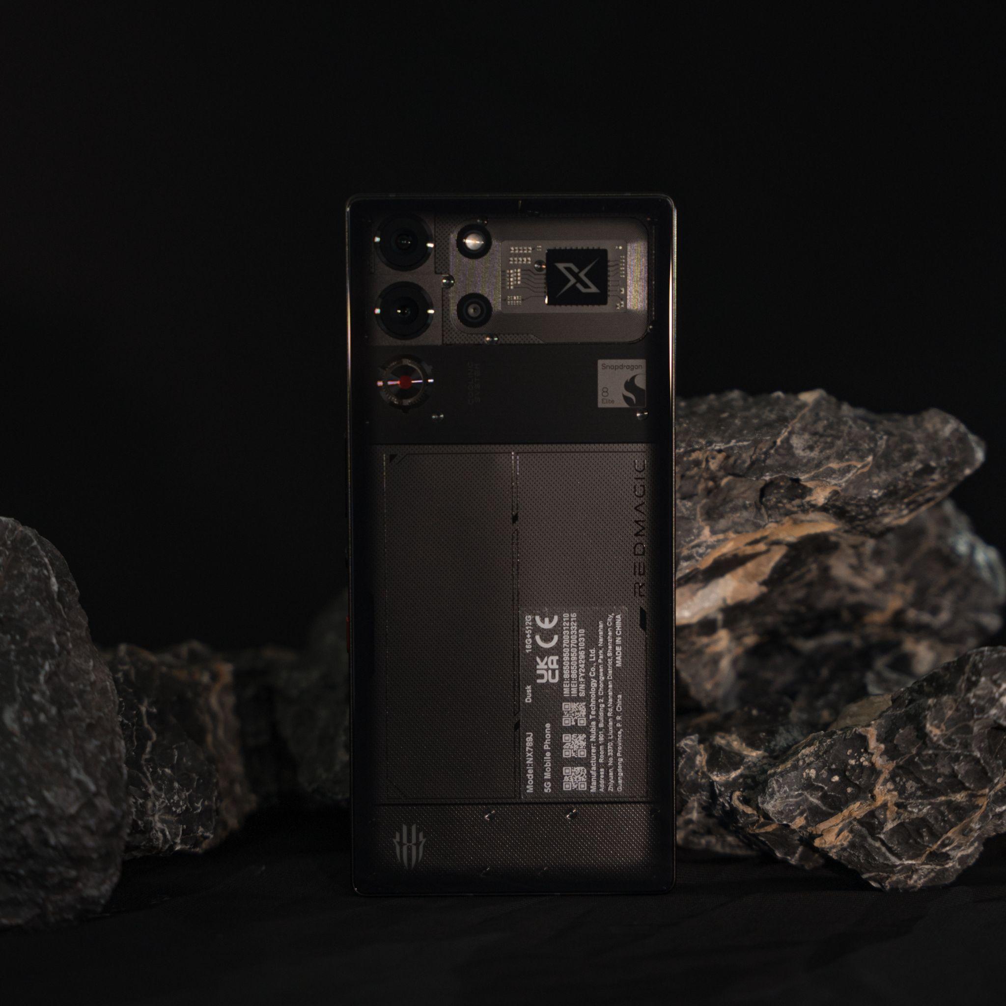 REDMAGIC 10 Pro ra mắt toàn cầu: Sức mạnh vượt trội với Snapdragon 8 Elite, pin 7.050mAh - 4