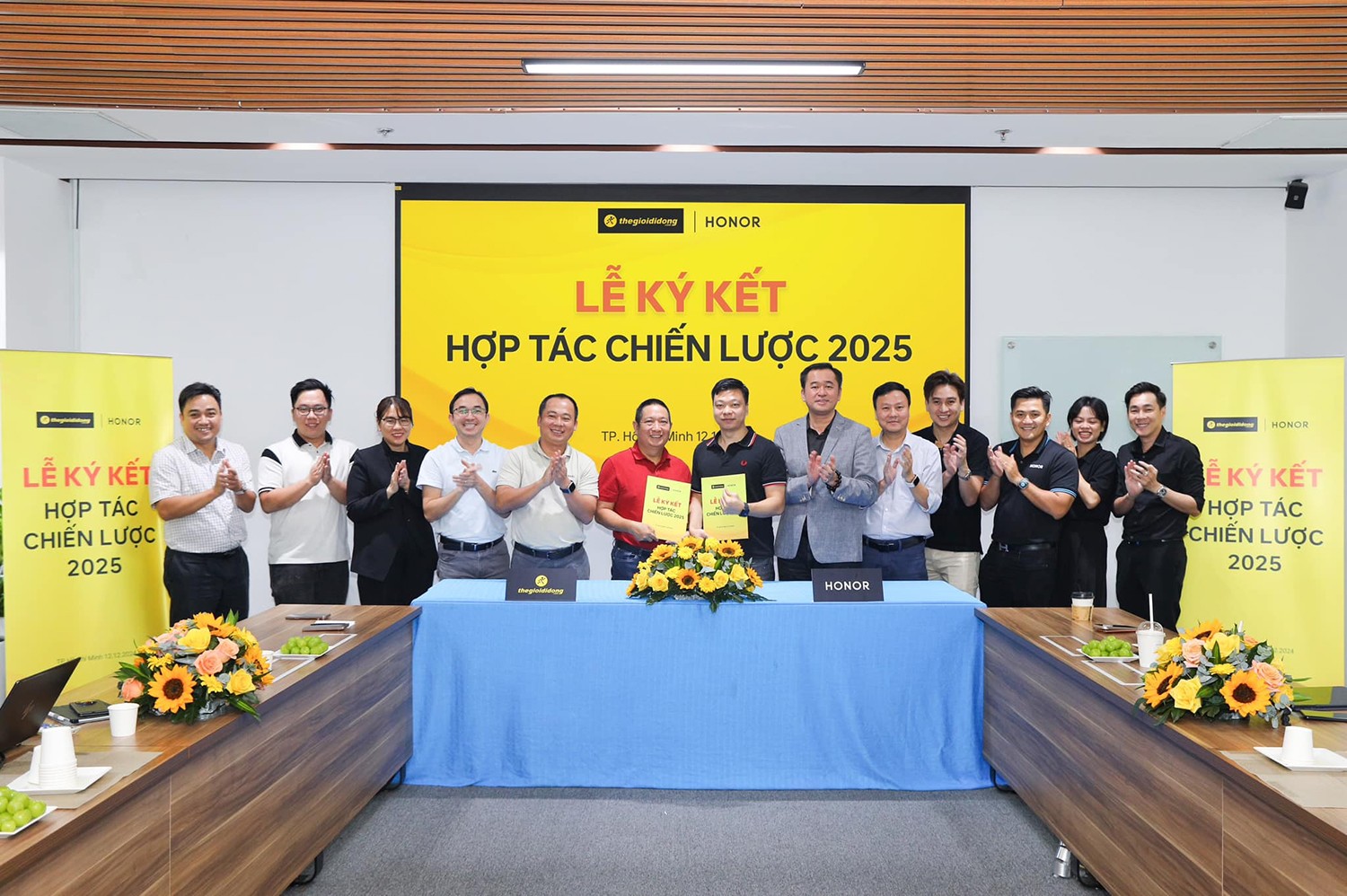 Việc tái ký kết hợp tác không chỉ góp phần khẳng định vị thế của Thế Giới Di Động và HONOR tại Việt Nam mà còn mở ra cánh cửa để tiến xa hơn trên bản đồ công nghệ khu vực.