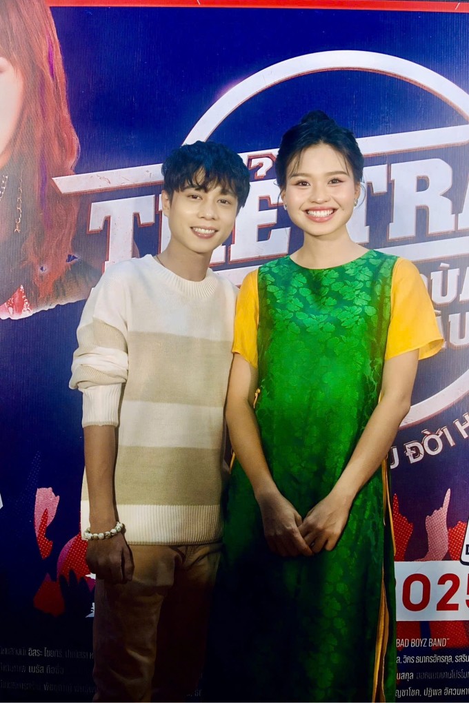 Lê Lộc - Tuấn Dũng sánh đôi ở họp báo chiều 19/12.