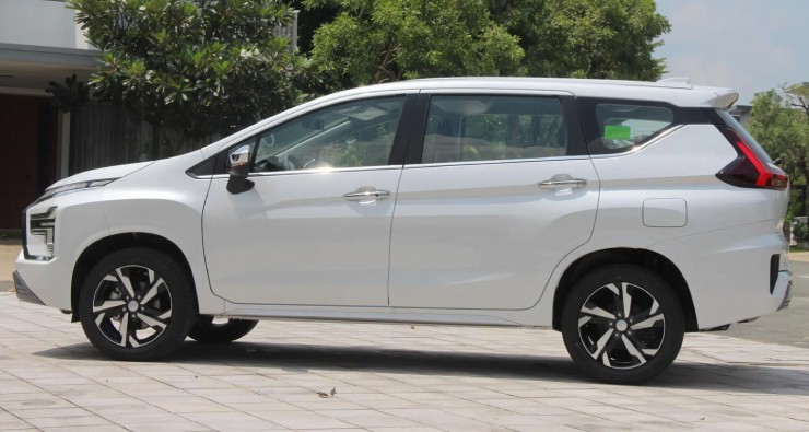 So sánh bộ đôi MPV gia đình cực chất Mitsubishi Xpander và Nissan Serena - 2