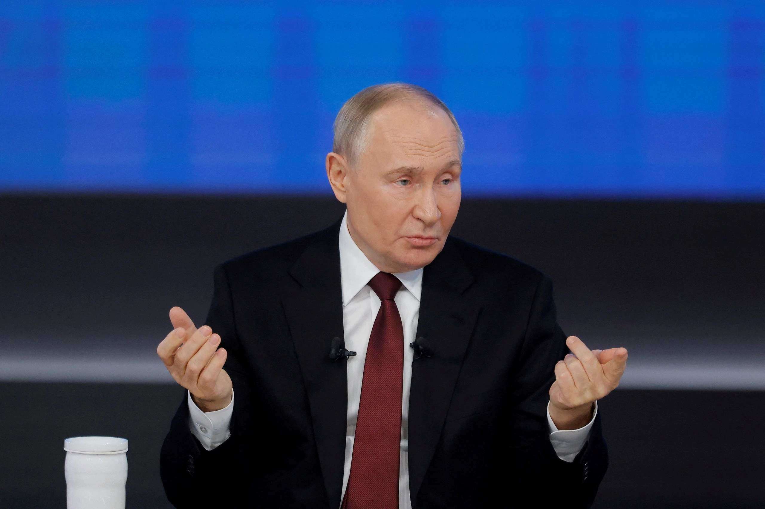 Tổng thống Nga Putin trả lời các câu hỏi trong cuộc họp báo cuối năm (ảnh: Reuters)