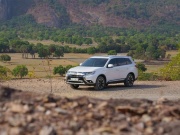 Tin tức ô tô - Giá xe Mitsubishi Outlander tháng 12/2024, ưu đãi tới 72 triệu đồng