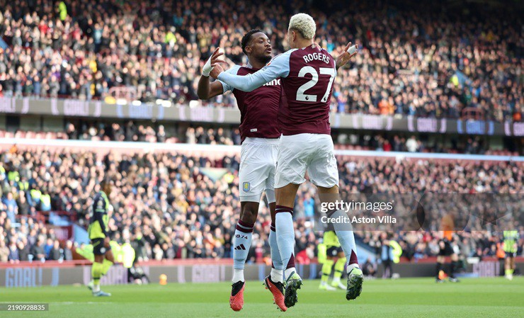 Aston Villa nhấn chìm&nbsp;Man City